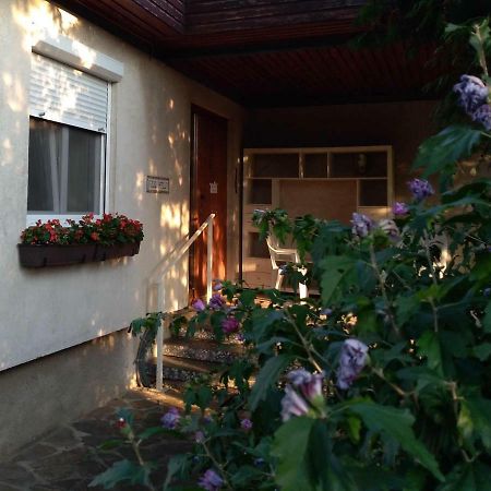 Strasshof an der Nordbahn Haus Polly 아파트 외부 사진